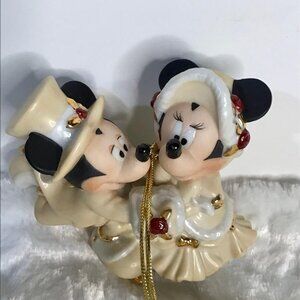 LENOX DISNEY MICKEY & MINNIE MOUSE SKATING CHRISTMAS ORNAMENT PORCELAIN GOLD TIP